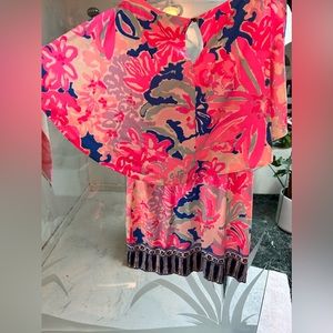 Xl cape style Lilly nwot